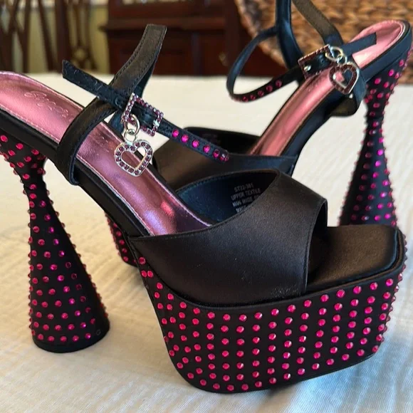 New Dolls Kill Kiss Me Goodnight Satin Platform Heels - Picture 3 of 15